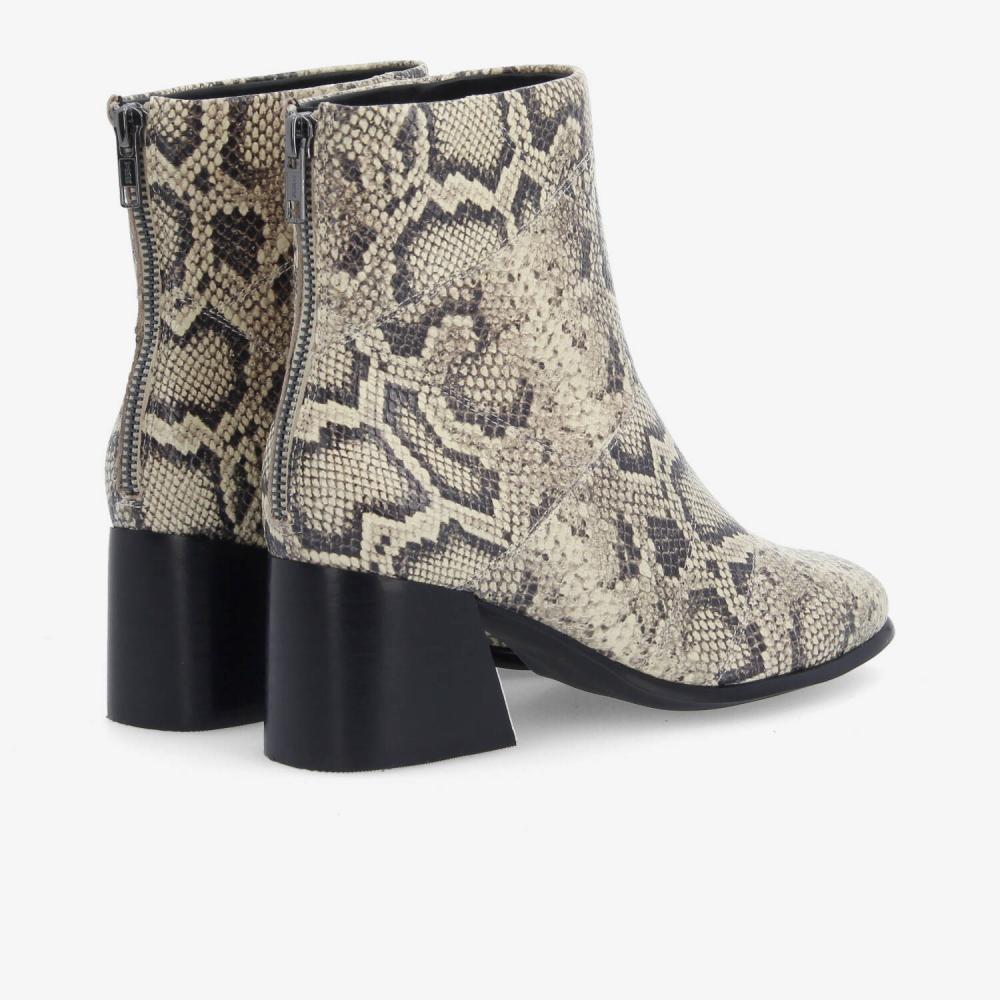 SCHMOOVE — skara-patch-boots-w-print-python-beige